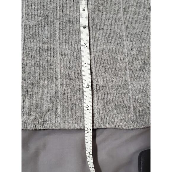 Saks Fifth Avenue Women’s Cardigan Sweater XL Gray 100% Cashmere Button Front - Picture 9 of 9